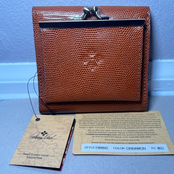 NWT Patricia Nash Leather Texture Bi-Fold Wallet - Picture 10 of 11